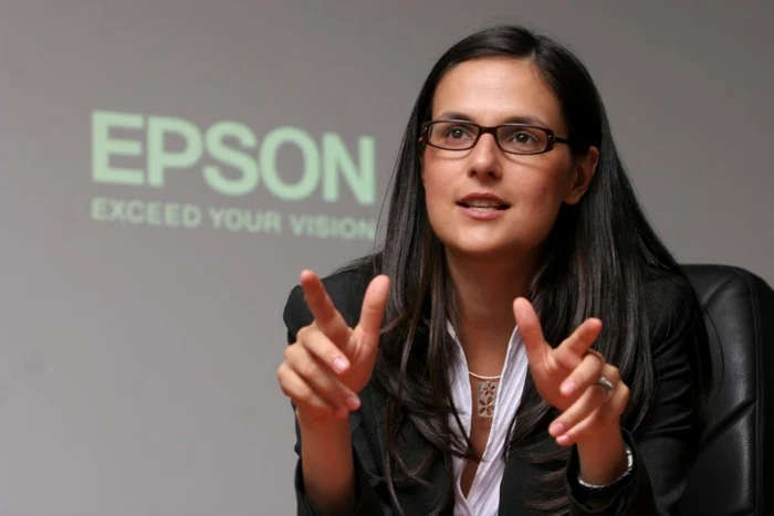 Simona Decuseară, manager Epson.