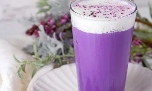 ube latte  Foto life currents jpg