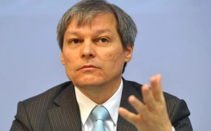 Dacian Cioloș nu este de acord cu declarația făcută de ministrul Agriculturii, în cazul firmei de lactate Brădet