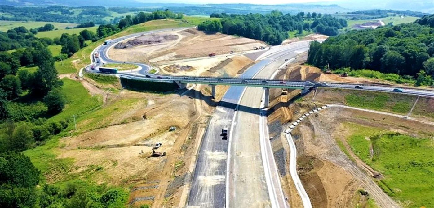 Nodul rutier de la Holdea. FOTO: Asociaţia Pro Infrastructură. Facebook.