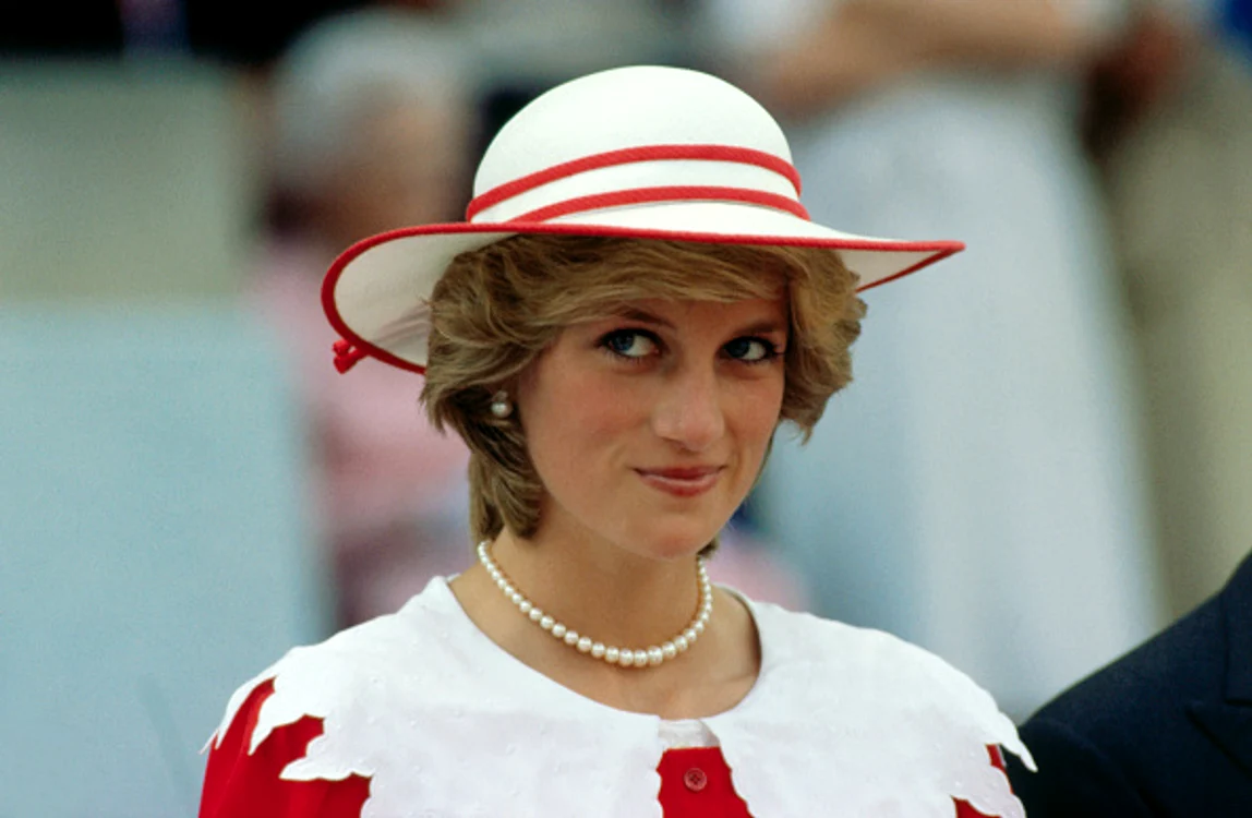 
    Se pare că cei doi actori au „concurat” în acea seară pentru a intra în grațiile Prințesei Diana Foto: Colaj Click!/Getty Images  