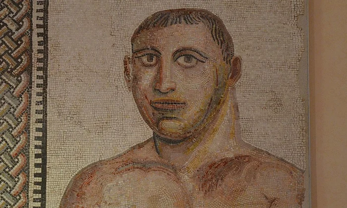 Un mozaic din Băile lui Caracalla ce reprezintă portretul unui boxer, expus la Museo Nazionale Romano (© Carole Raddato / Wikimedia Commons)