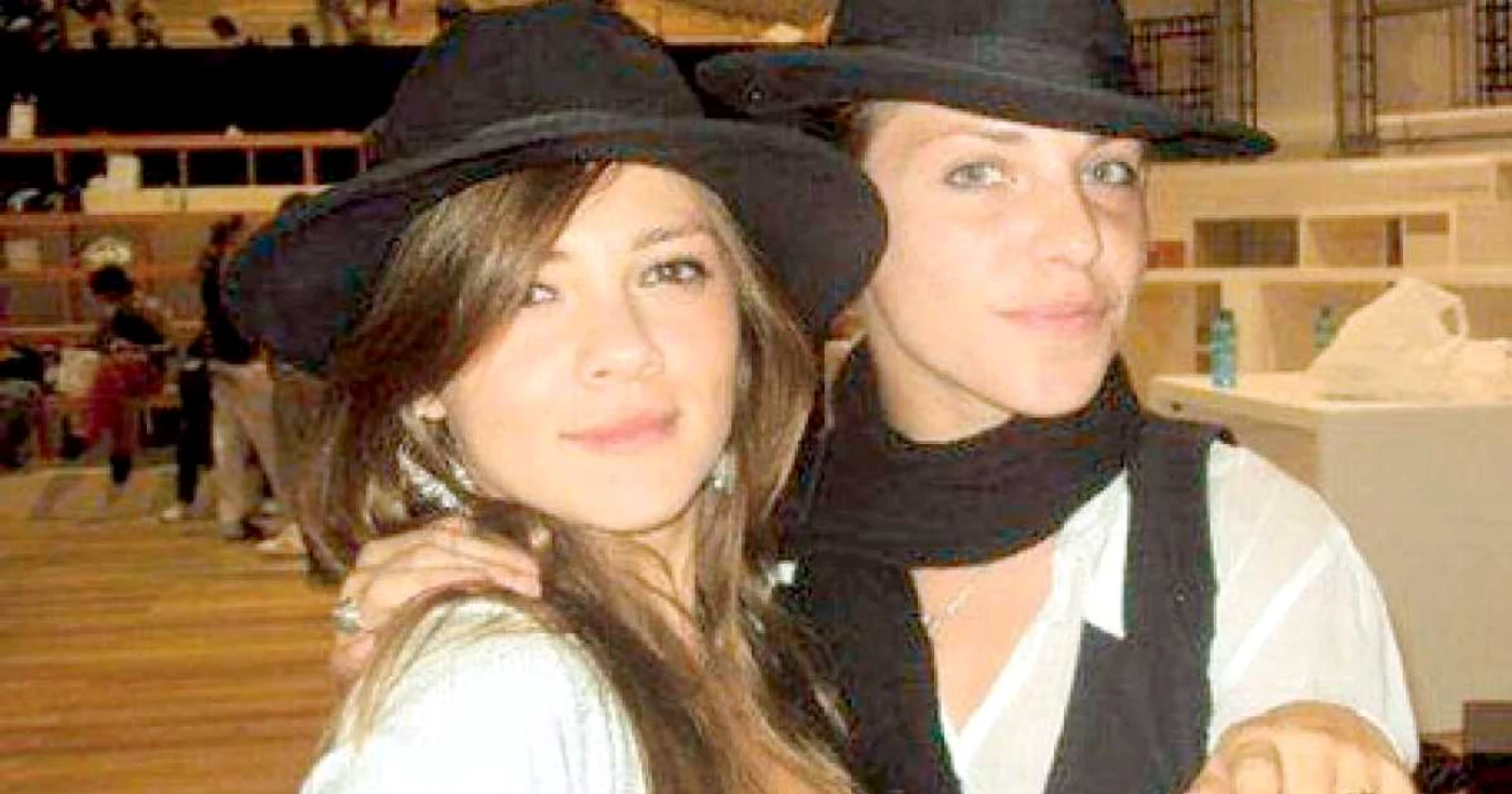 La 25 de ani, Loredana Errore (dreapta) are şanse să câştige un concurs de tinere talente 