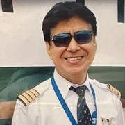 Sumeet Sabharwal, căpitanul avionului Air India, este considerat „erou” Foto X jpg