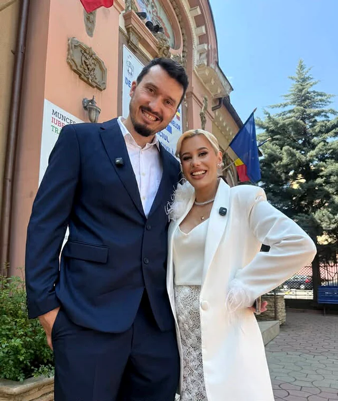 Anisia Gafton și partenerul ei, Serghei, s-au cununat, azi, civil Foto: Instagram 