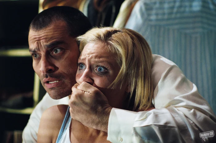 
    Urmăreşte filmul de la ora 23.00  