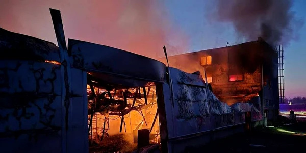 fabrica care produce drone pentru Ucraina incendiată FOTO X jfif