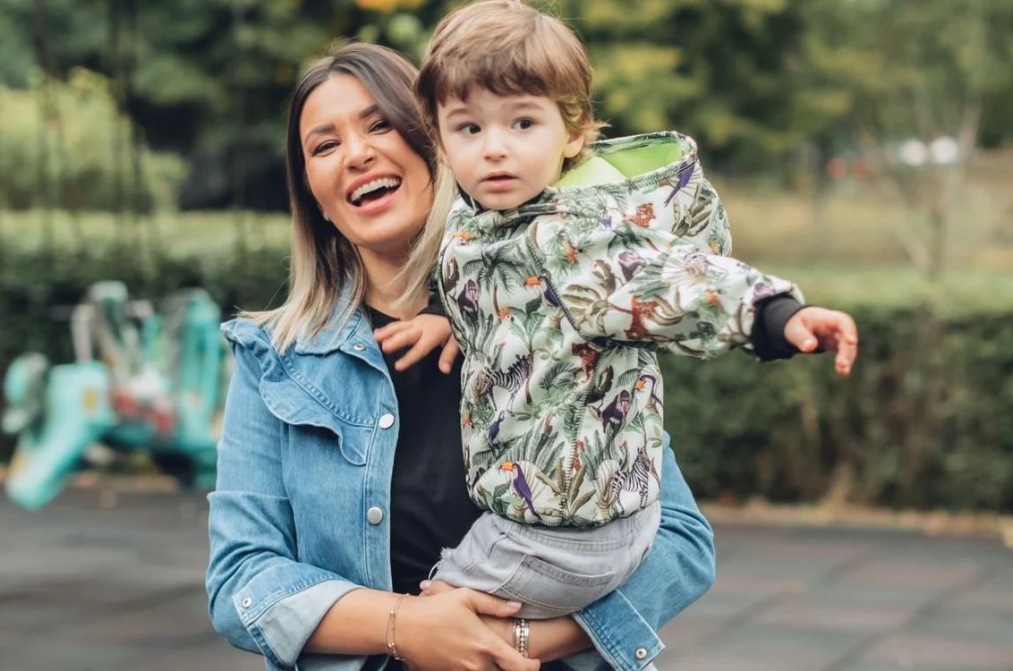 
    Nicholas s-a distrat alături de colegii săiFoto: arhiva personală  