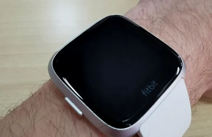 Fitbit Versa Lite 