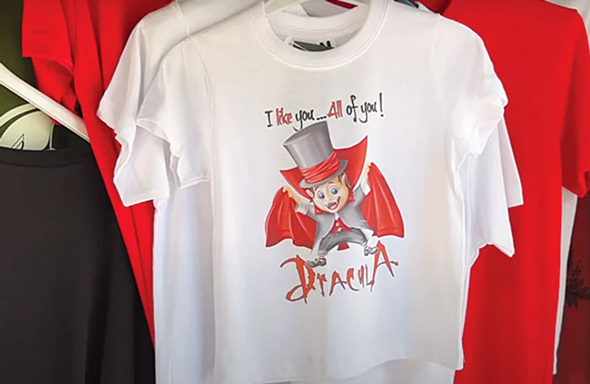Oskar, impresionat de  personajul Dracula