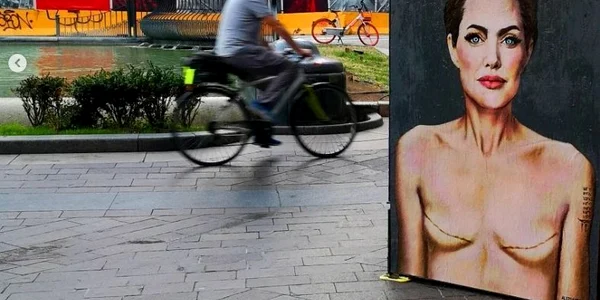 mural Angelina Jolie cicatrici mastectomie foto instagram Alexsandro Palombo jpg