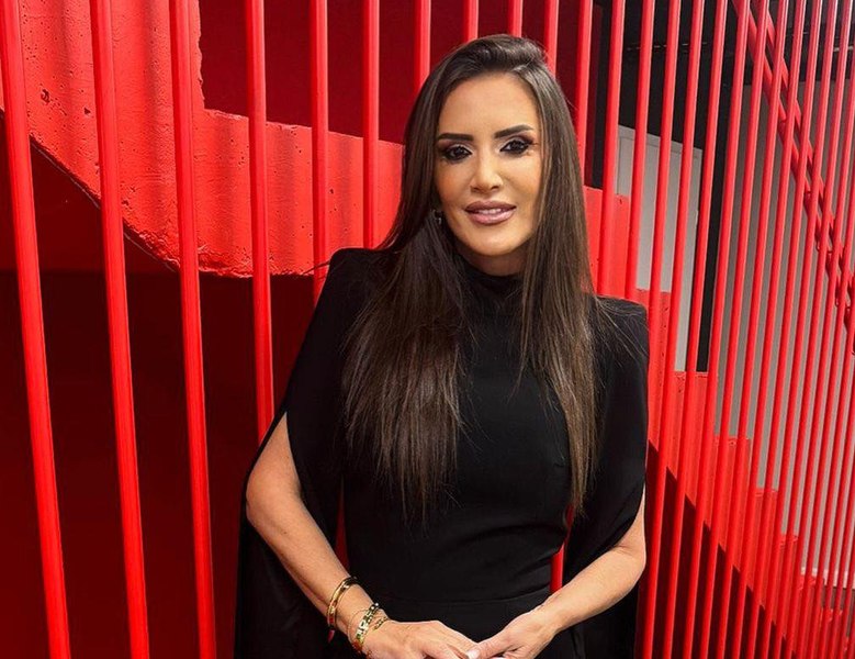 Scandal uriaș într-un colegiu de elită: fiul Marei Bănică ar fi fost bătut cu picioarele de un profesor. Poliția a emis ordin de protecție