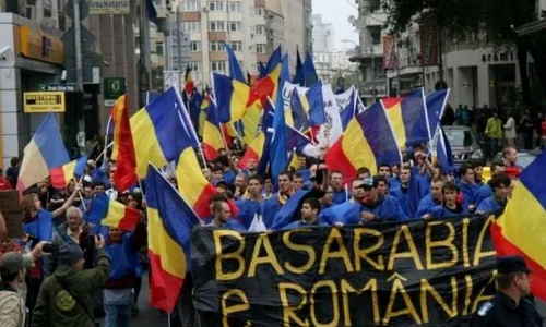 Dezbatere Historia: Cui folosesc marşurile pentru unirea cu Republica Moldova? jpeg