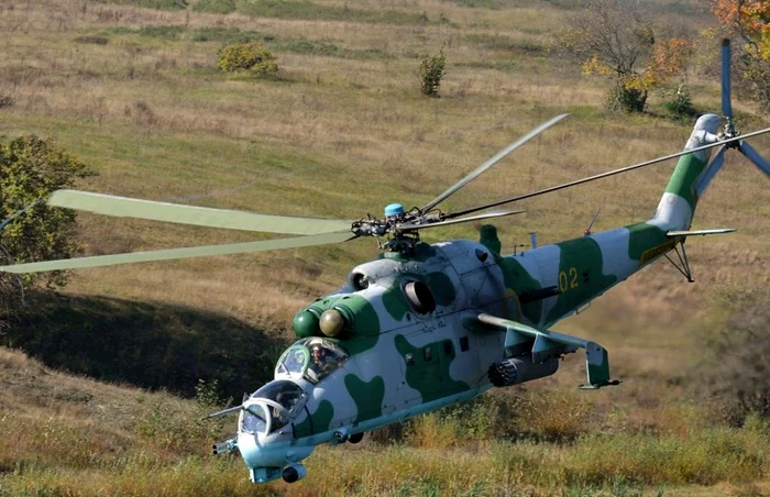 Elicopterul rus Mi-24 FOTO Sergei Supinsky/AFP