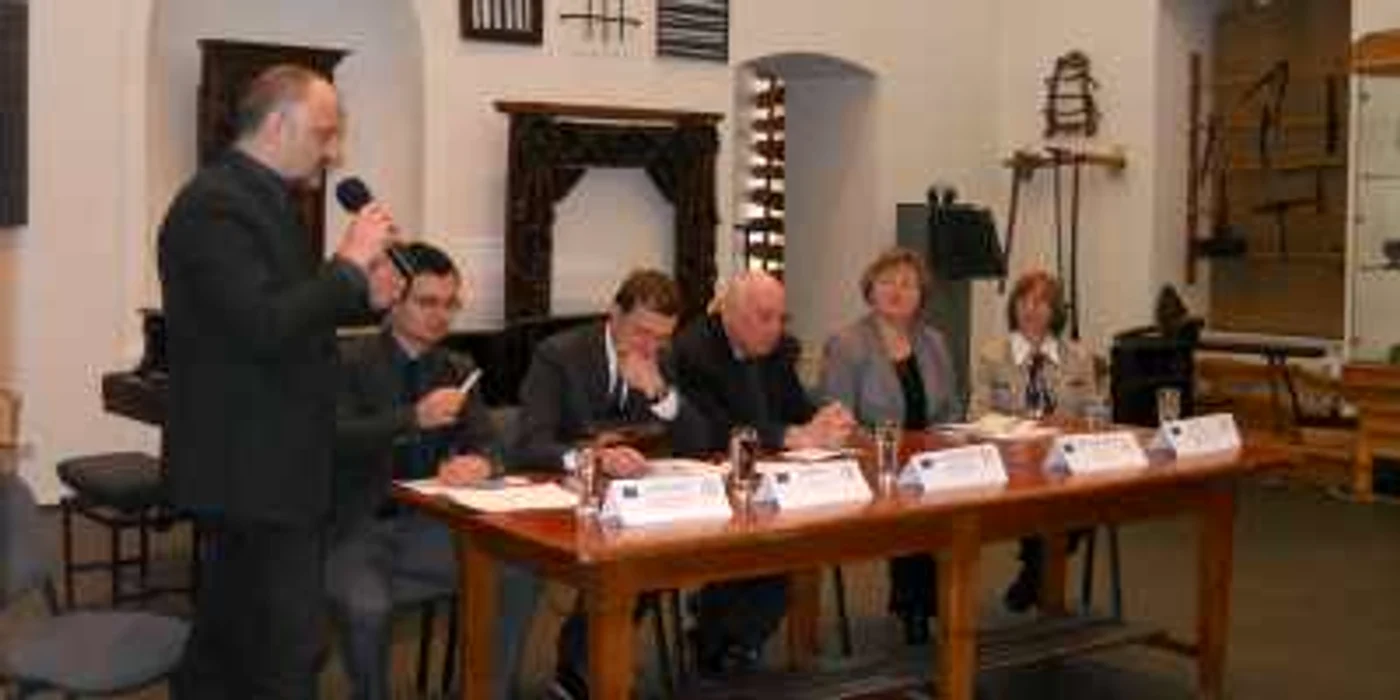 Muzeul Etnografic Cluj a găzduit azi lansarea proiectului „De la Tradiţie la Ocupare!“