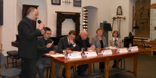 Muzeul Etnografic Cluj a găzduit azi lansarea proiectului „De la Tradiţie la Ocupare!“