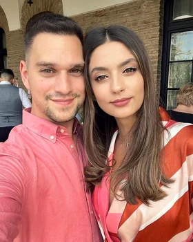 Oana Mosneagu si Vlad Gherman la botezul fetitei lui Mario (4) jpg