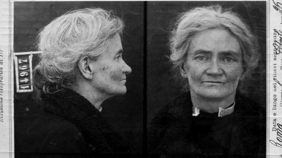Violet Gibson, după arestarea sa, la 7 aprilie 1926 (© Wikimedia Commons)