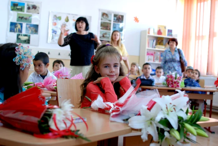 Prima zi de şcoală la Brăila FOTO: Florentin Coman