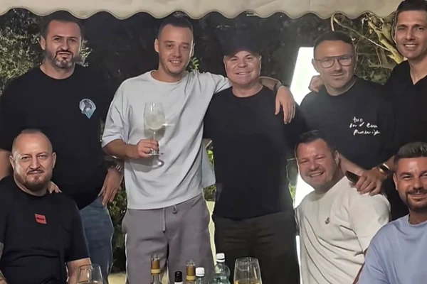 Șefii și selecționerul naționalei U21, șpriț în Ibiza, acasă la Nicu Gheară. FRF demarează o anchetă după viralizarea imaginilor în online