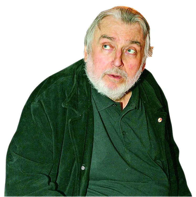 
    În urmă cu o  săptămână, Click!  a anunţat că poetul  suferă de ficat  
