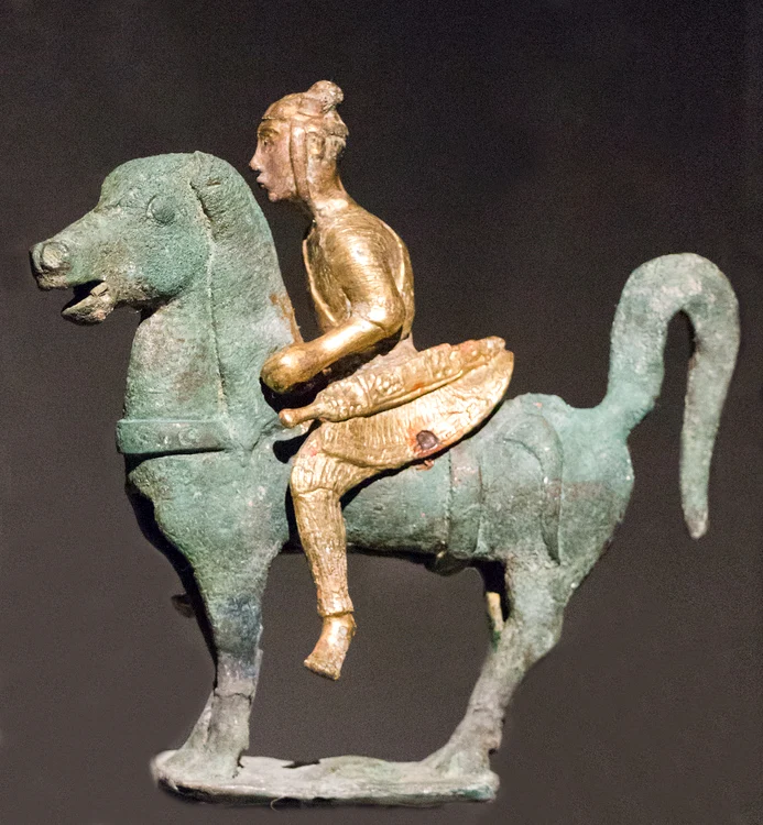 Statuetă din bronz a Regatului Dian FOTO wikipedia