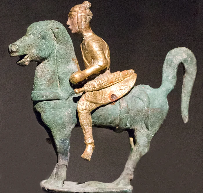 Statuetă din bronz a Regatului Dian / foto: Wikipedia