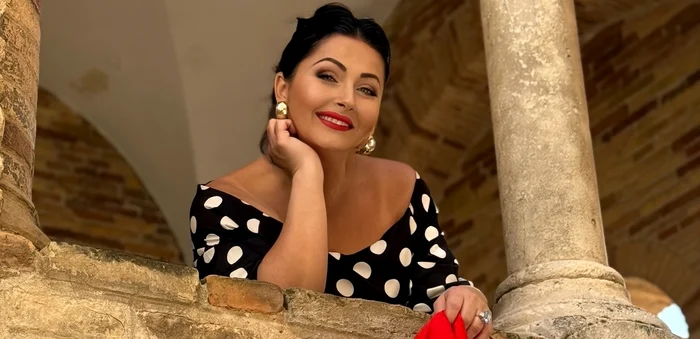 Gabriela Cristea a făcut furori când a apărut în fustă scurtă / foto: arhiva Click!