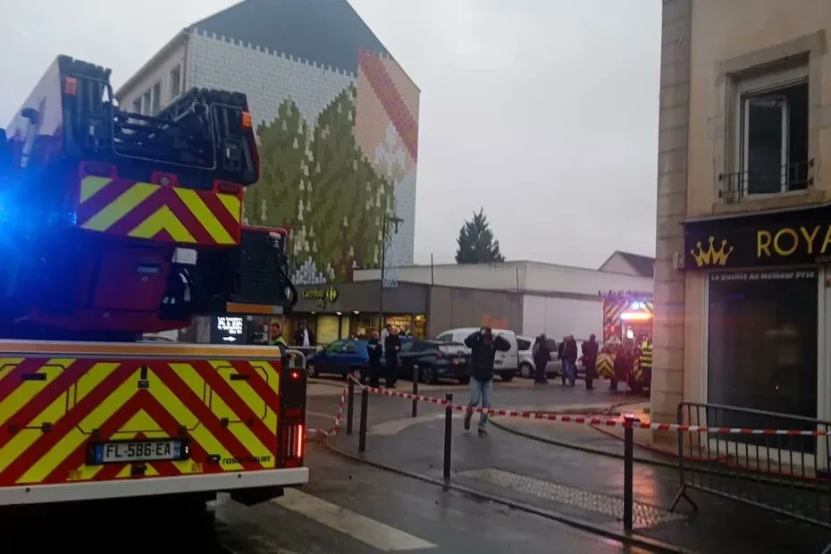 Cinci persoane au murit în nord-estul Franței, într-un incendiu. O clădire cu trei niveluri a fost cuprinsă de flăcări