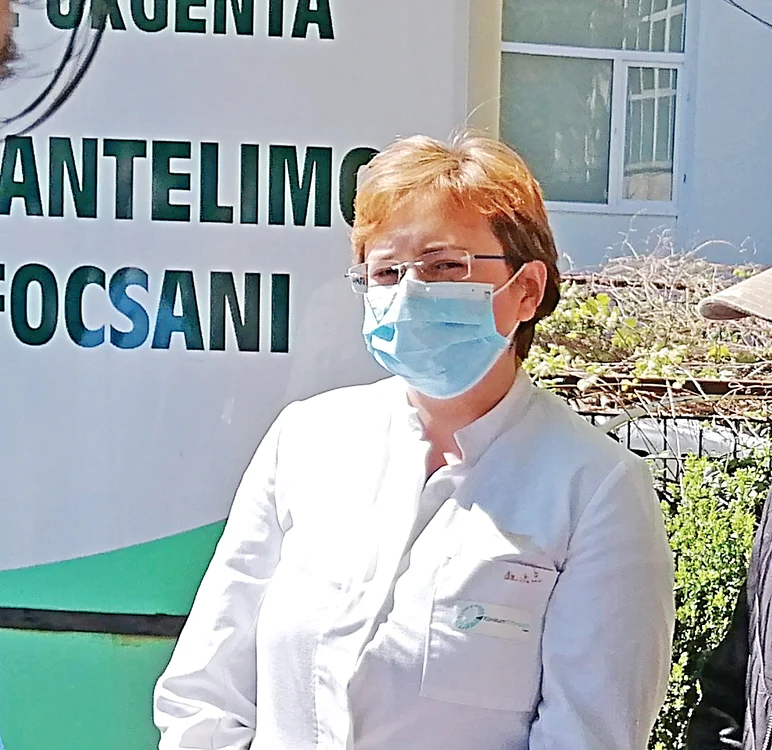
    Alexandru şi Sabina  visează la momentul  când mama se va  întoarce la ei    