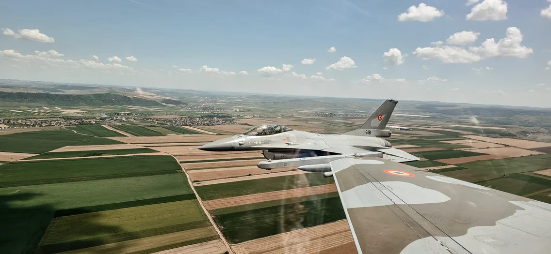 Avioane F16 Norvegia (1) jpeg