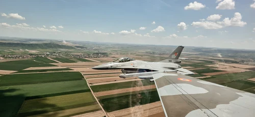 Avioane F16 Norvegia (1) jpeg
