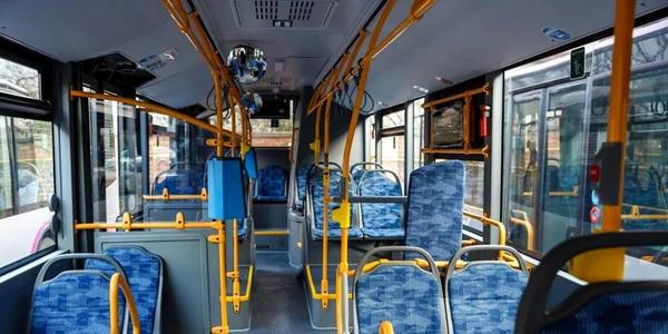 autobuze mercedes cluj cu usb pentru gadget-uri foto facebook emil boc