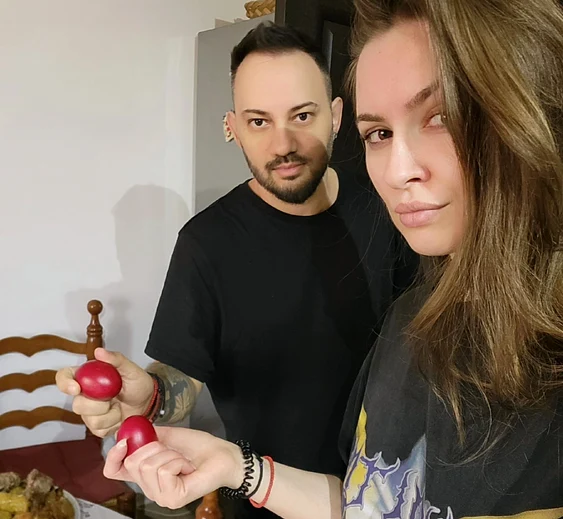 Mario Joy si sotia sa de Paste/ arhiva personala