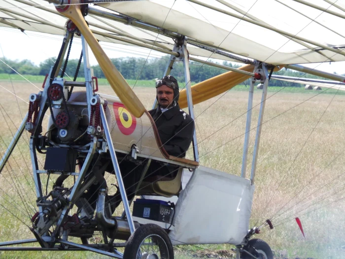 Prototpul avionului lui Vlaicu, preyentat la Focşani