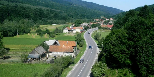 valea teliului FOTO panoramio.com