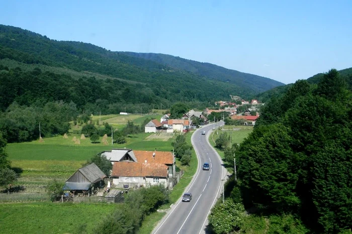 Valea Teliului din judeţul Braşov FOTO Annelise L Floroian