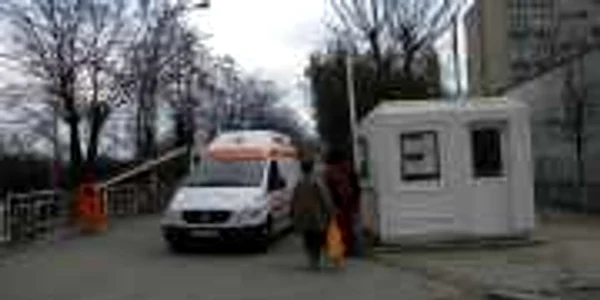Bărbatul este sub supravegherea medicilor, la Spitalul Județean din Ploiești