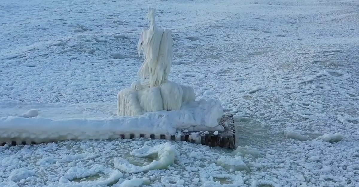 Cod Roșu în SUA. Milioane de oameni și-au făcut aprovizionări masive în așteptarea unei furtuni istorice|VIDEO