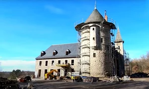 castel transformat in hotel captura video jpg