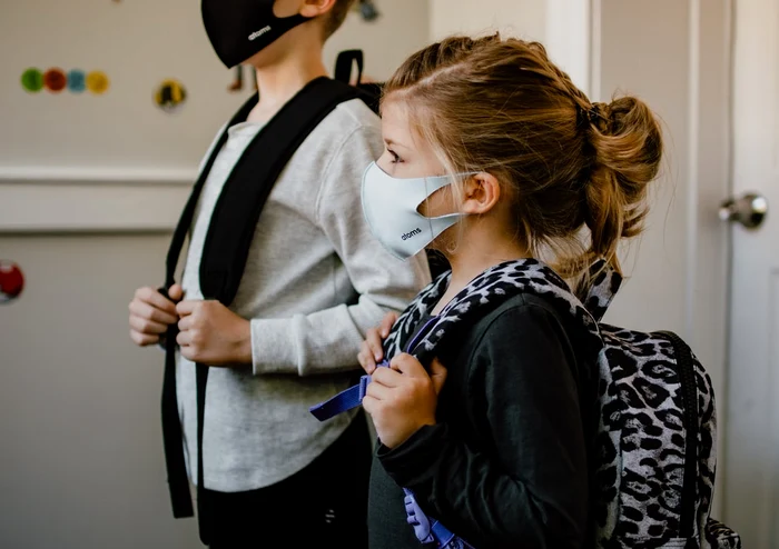 Elevii mici mai rămân acasă FOTO: Unsplash.com