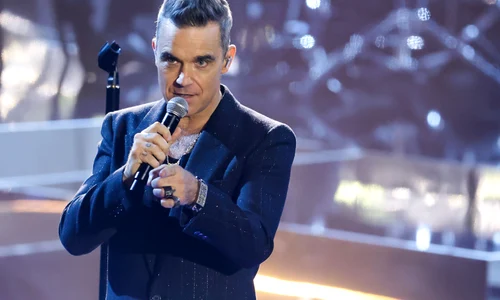 Robbie Williams GettyImages 1442825414 jpg