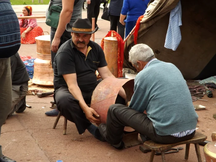 ultimul căldărar al mehedintiului FOTO Alexandra Georgescu 