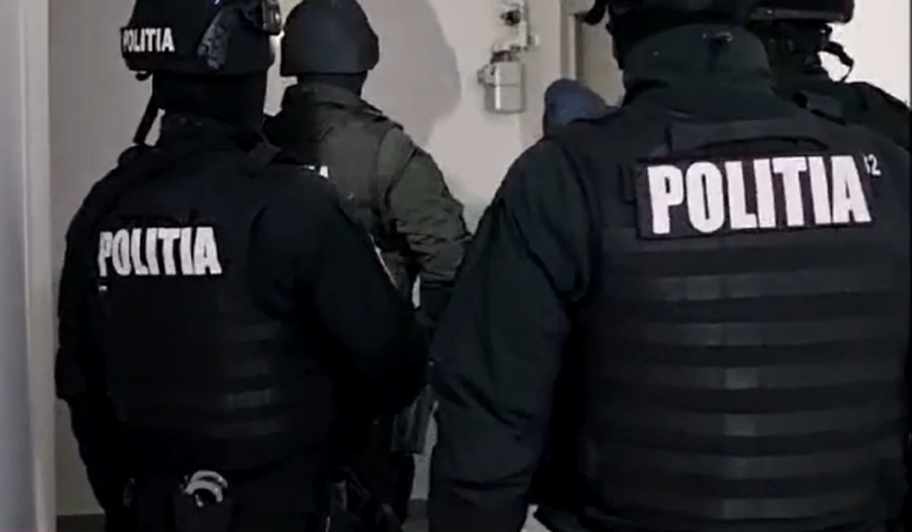 Polițiștii au efectuat mai multe percheziții FOTO: Poliția română