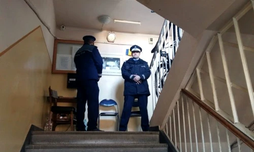 1 scara de bloc jpg jpeg