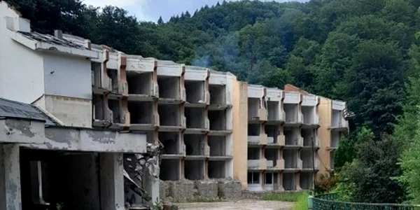 tismana hotel