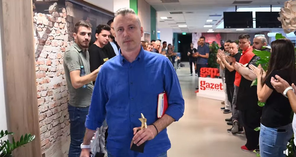 Gazeta Sporturilor a rămas fără redactor-șef. Cătălin Țepelin a plecat de la ziar în aplauzele colegilor VIDEO 