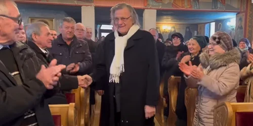 Florin Piersic la biserica din Ocna DEj jpg