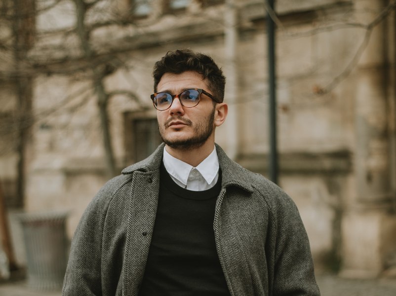 Vlad Drăgulin, actor: „La școală organizați în stil KGB-ist; am fost bătut de profesori“ INTERVIU