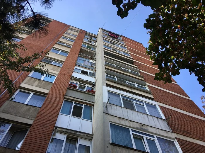 6 leonard miron a vandut apartamentul din pitesti al mamei sale 3 jpg jpeg